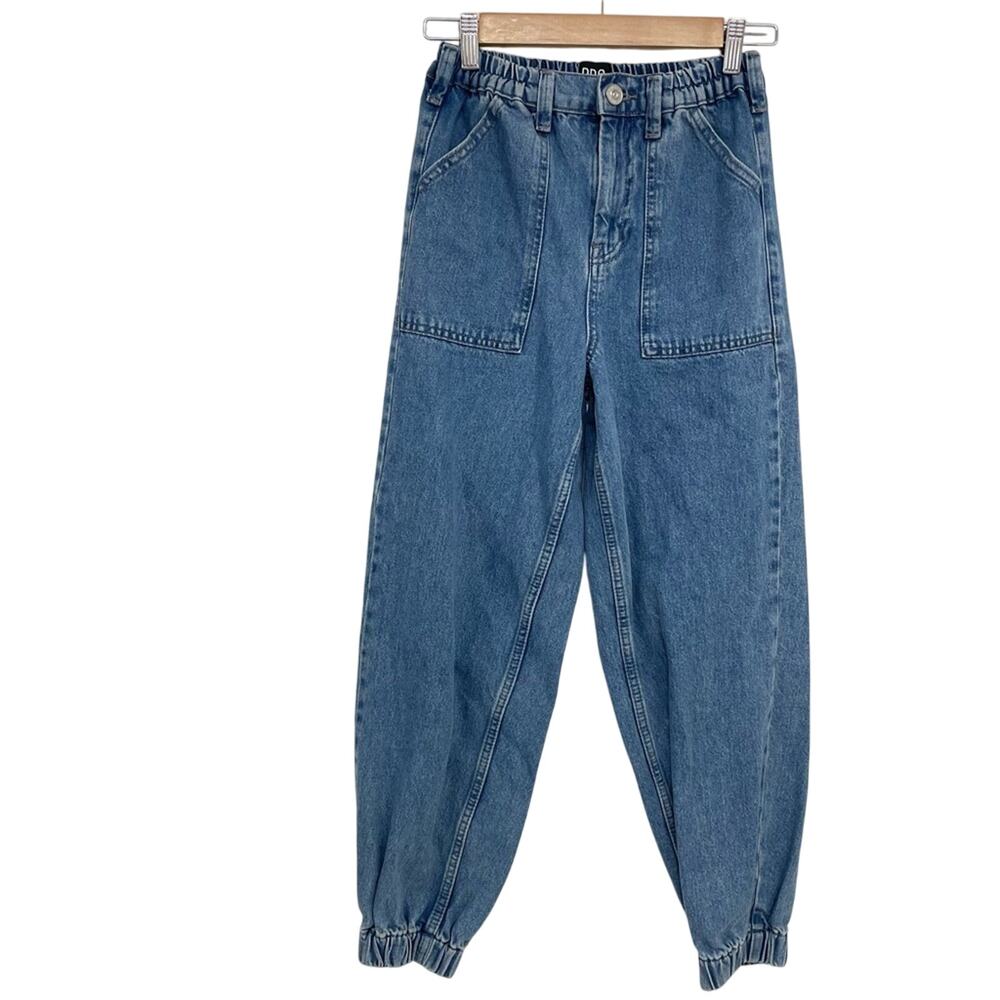 BDG Urban Outfitters 80s Style Jogger Mom Jeans Womens 24 High Rise Blue Denim